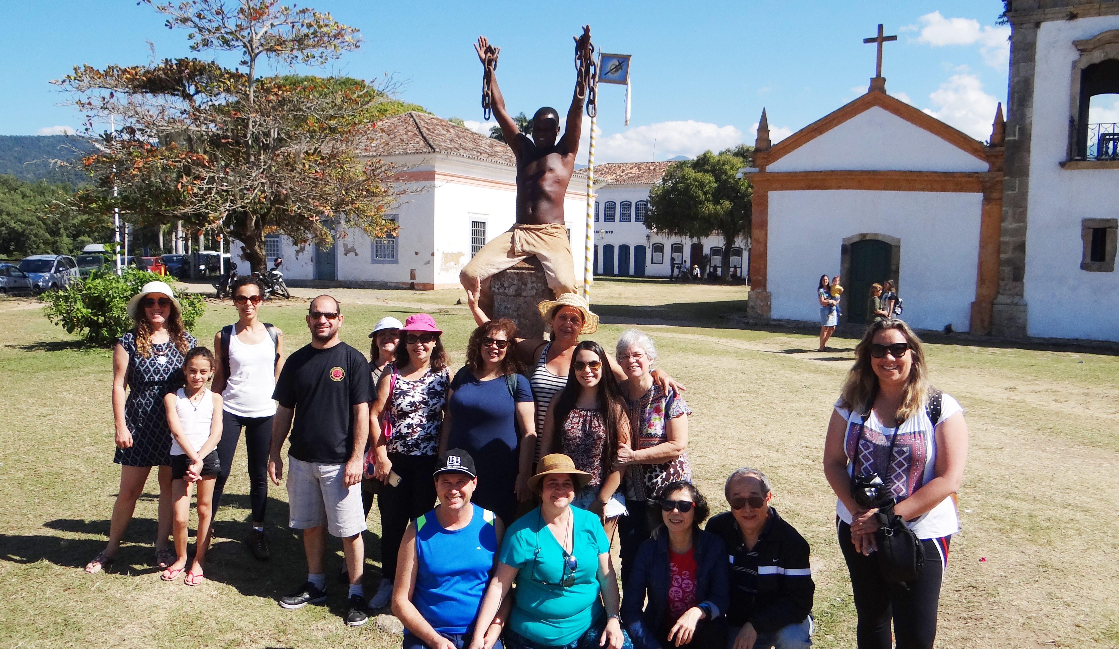 Associados visitam Flip, aldeia e quilombo em excursão