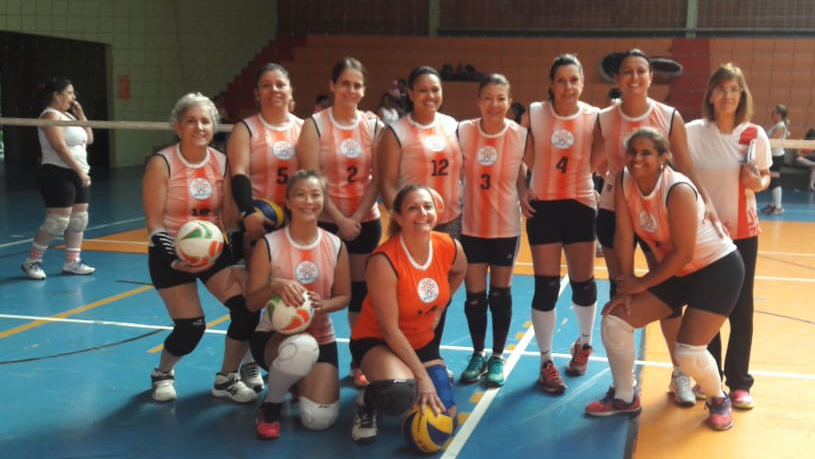 Equipes da APCEF/SP estreiam com vitória na Copa de Voleibol