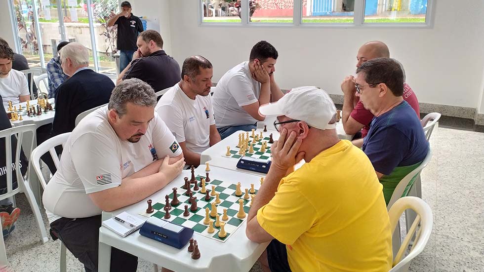 APCEF/SP  Alunos da ONG competem em torneio de xadrez pela APCEF/SP -  APCEF/SP